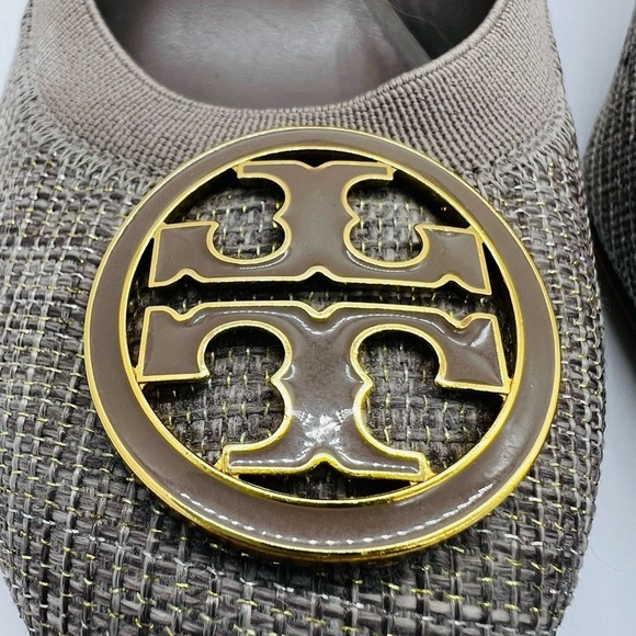 TORY BURCH 3” HEELS TAUPE & GOLD COLORS NICE CONDITION - Picture 6 of 10